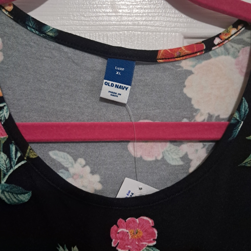 Women’s Black Floral Short Sleeve Top - Pink & Cream Blossoms - Picture 2 of 8